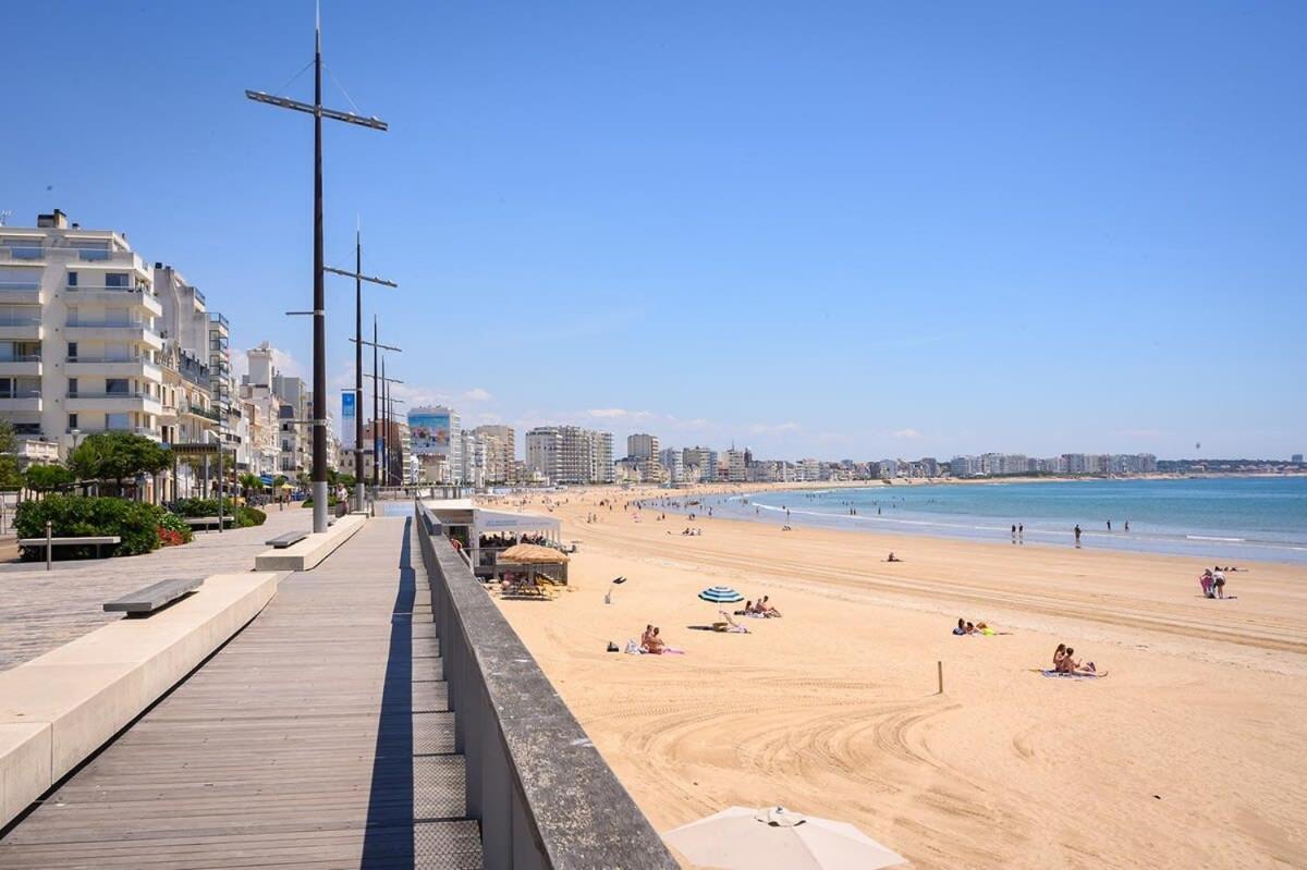 Chaleureux Logement-Centre Ville-Proche Gare-Plage レ・サ​​ーブル・ドロンヌ エクステリア 写真