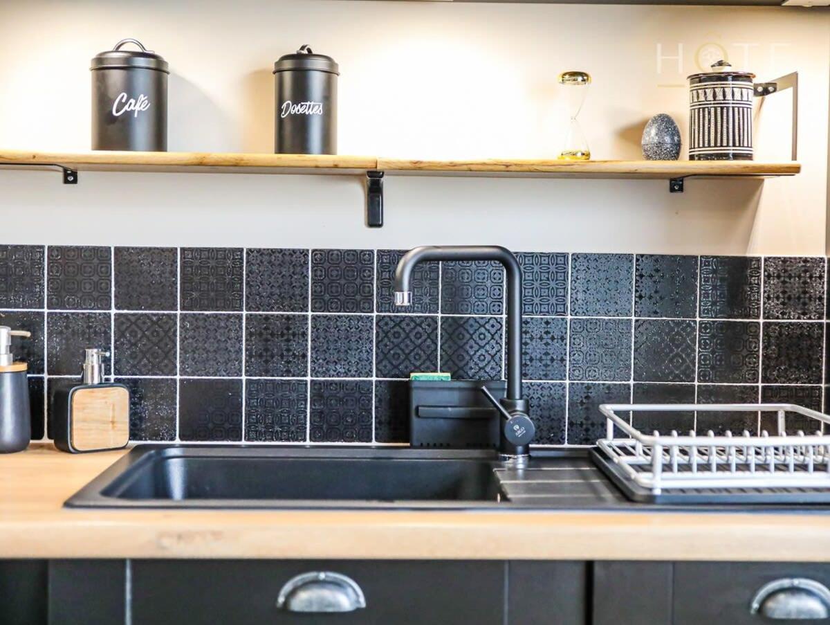 Chaleureux Logement-Centre Ville-Proche Gare-Plage レ・サ​​ーブル・ドロンヌ エクステリア 写真