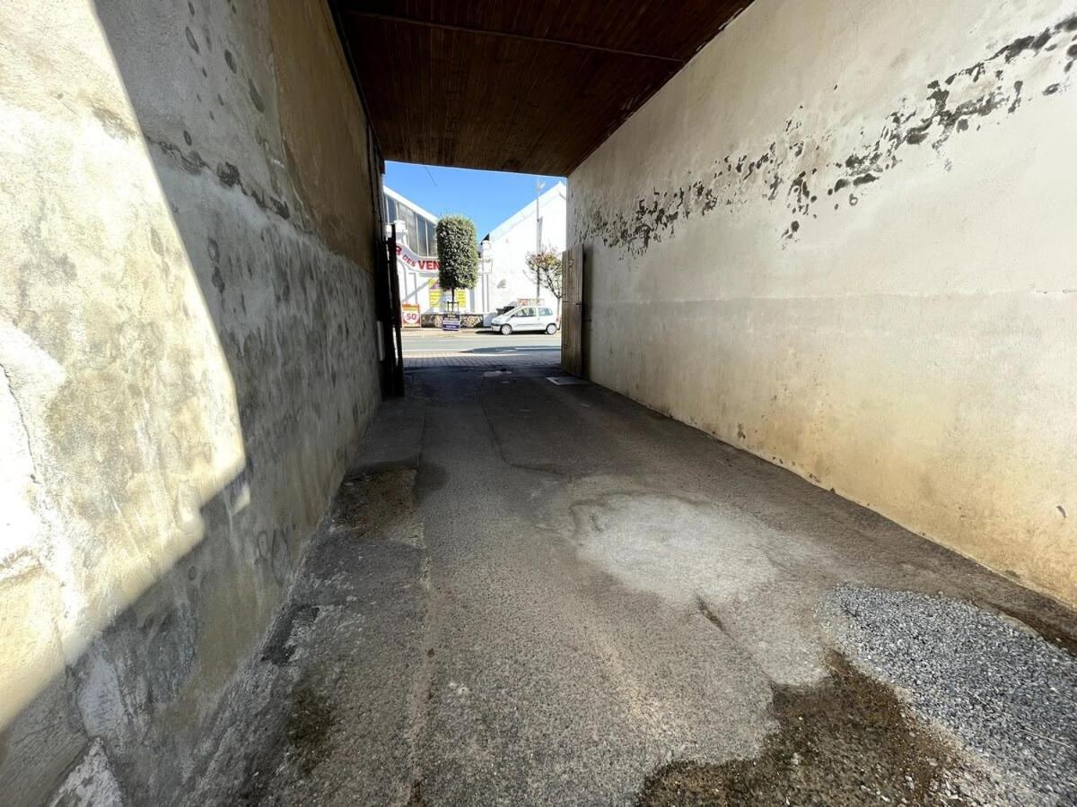Chaleureux Logement-Centre Ville-Proche Gare-Plage レ・サ​​ーブル・ドロンヌ エクステリア 写真
