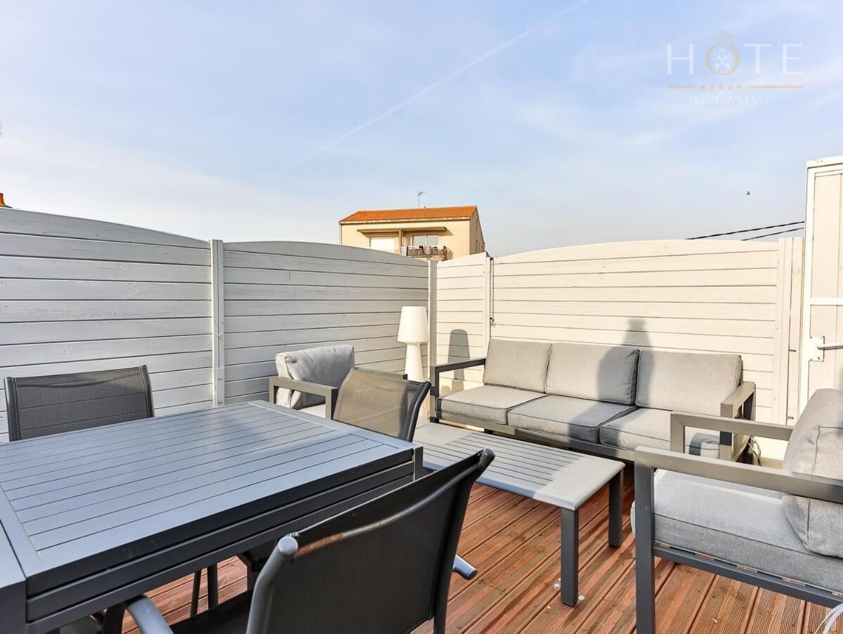 Chaleureux Logement-Centre Ville-Proche Gare-Plage レ・サ​​ーブル・ドロンヌ エクステリア 写真