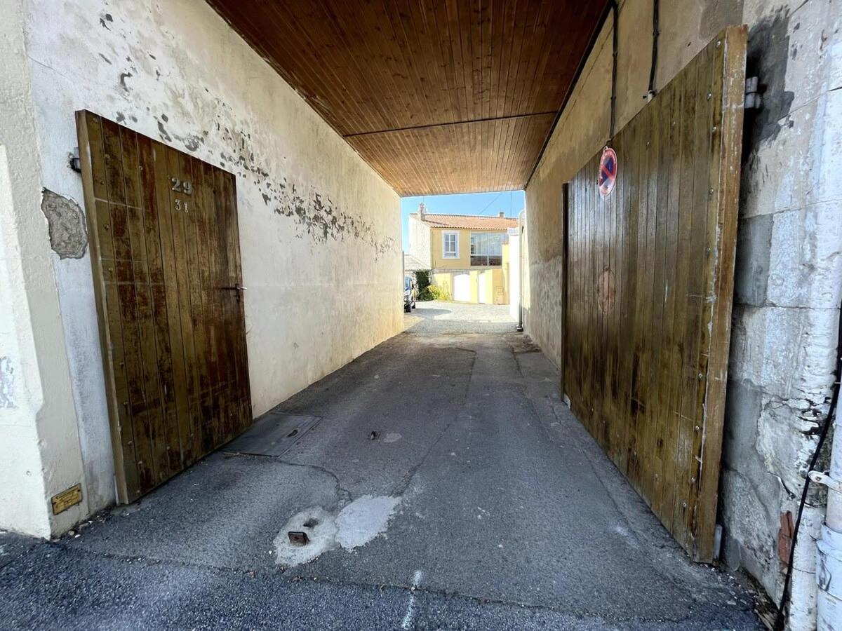 Chaleureux Logement-Centre Ville-Proche Gare-Plage レ・サ​​ーブル・ドロンヌ エクステリア 写真