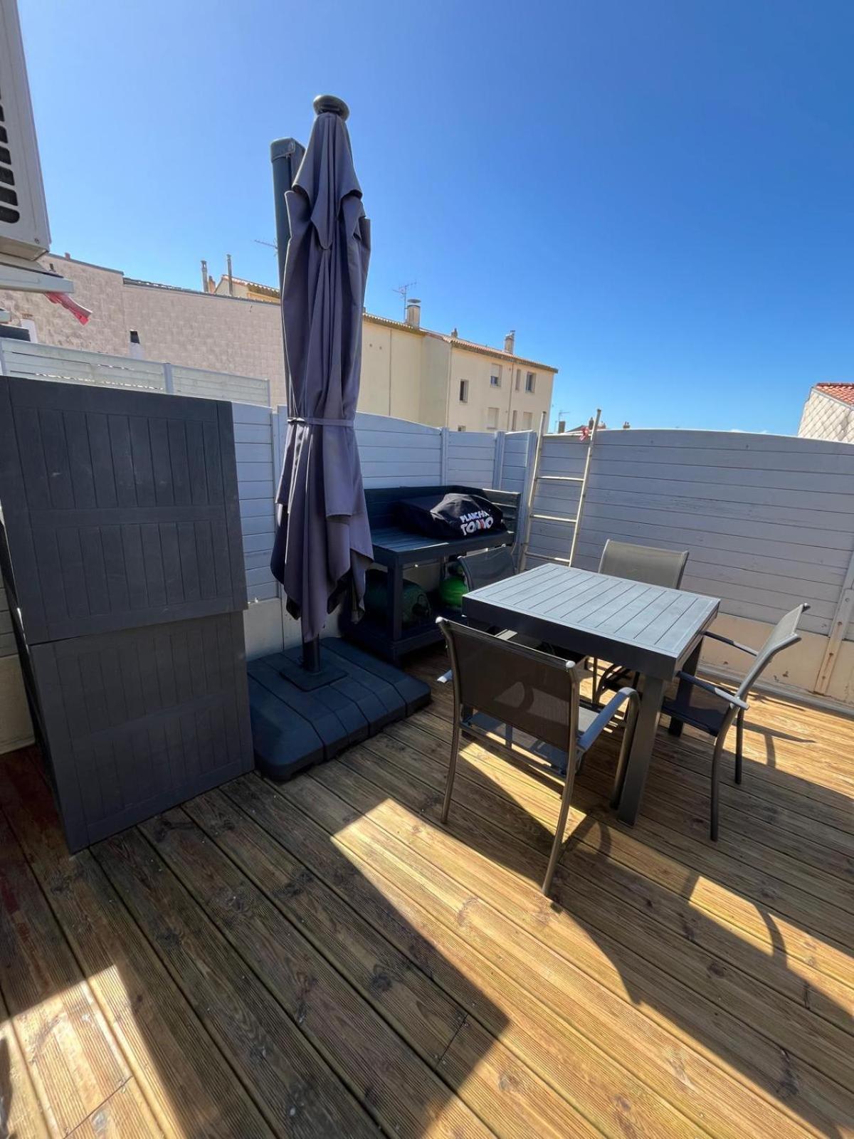 Chaleureux Logement-Centre Ville-Proche Gare-Plage レ・サ​​ーブル・ドロンヌ エクステリア 写真