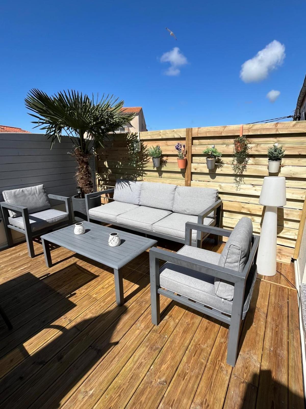 Chaleureux Logement-Centre Ville-Proche Gare-Plage レ・サ​​ーブル・ドロンヌ エクステリア 写真